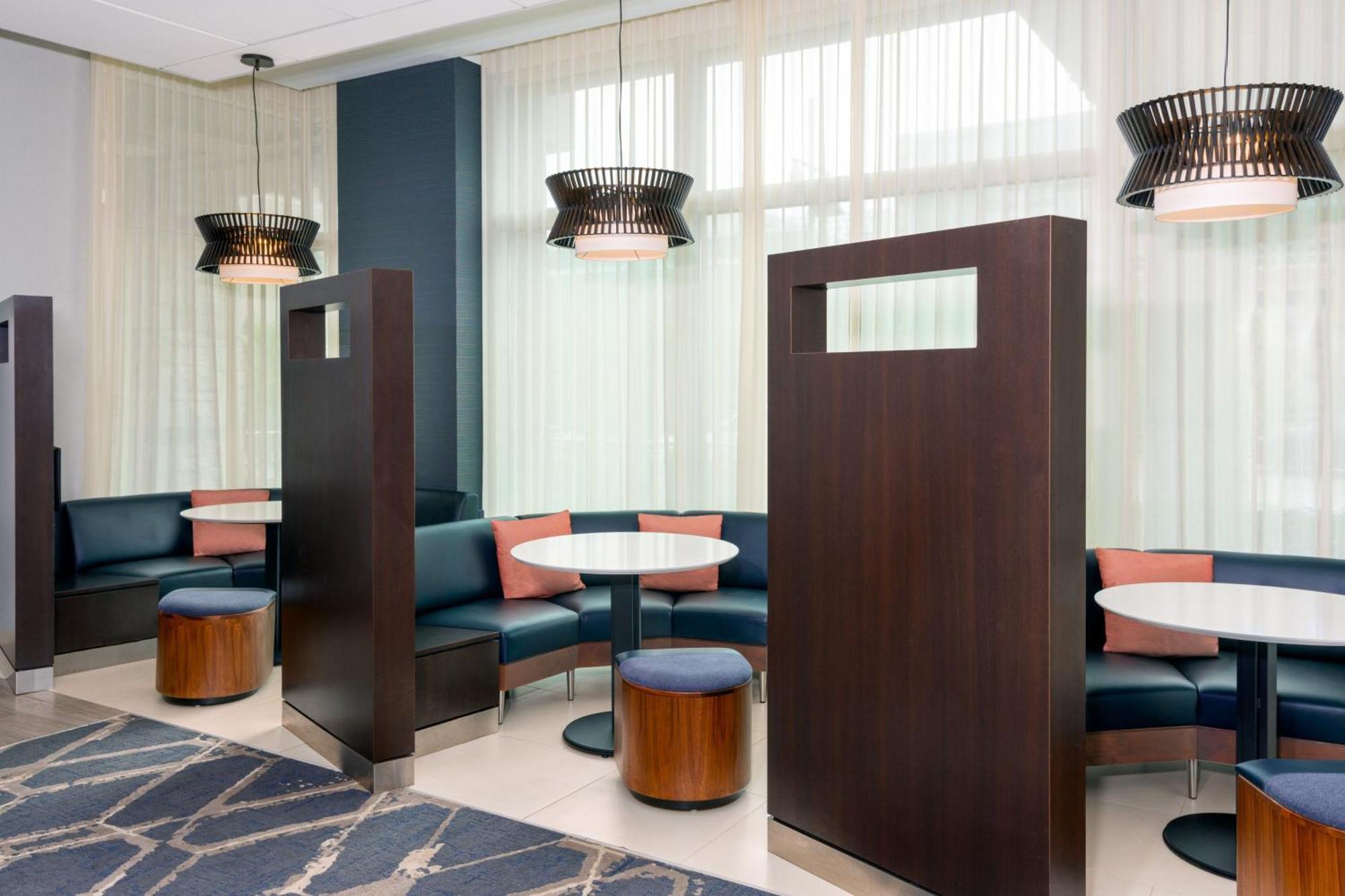 Courtyard By Marriott Buffalo Downtown/Canalside Exterior photo